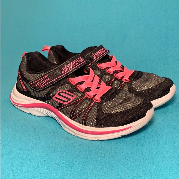 skechers womens velcro sneakers